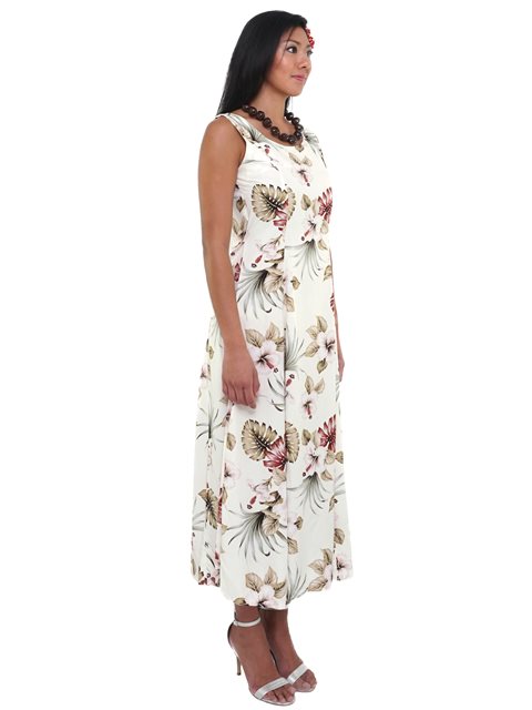 Model Height: 5'6" Size: S