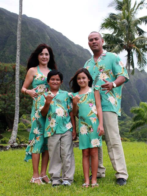 Hawaiian Dress and Shirt Couple Matching Bundle - Ceres Green
