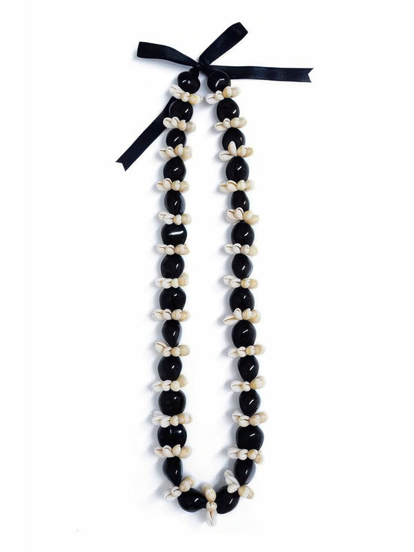 Ka Makani - Black Kukui & Cowry Shell Lei