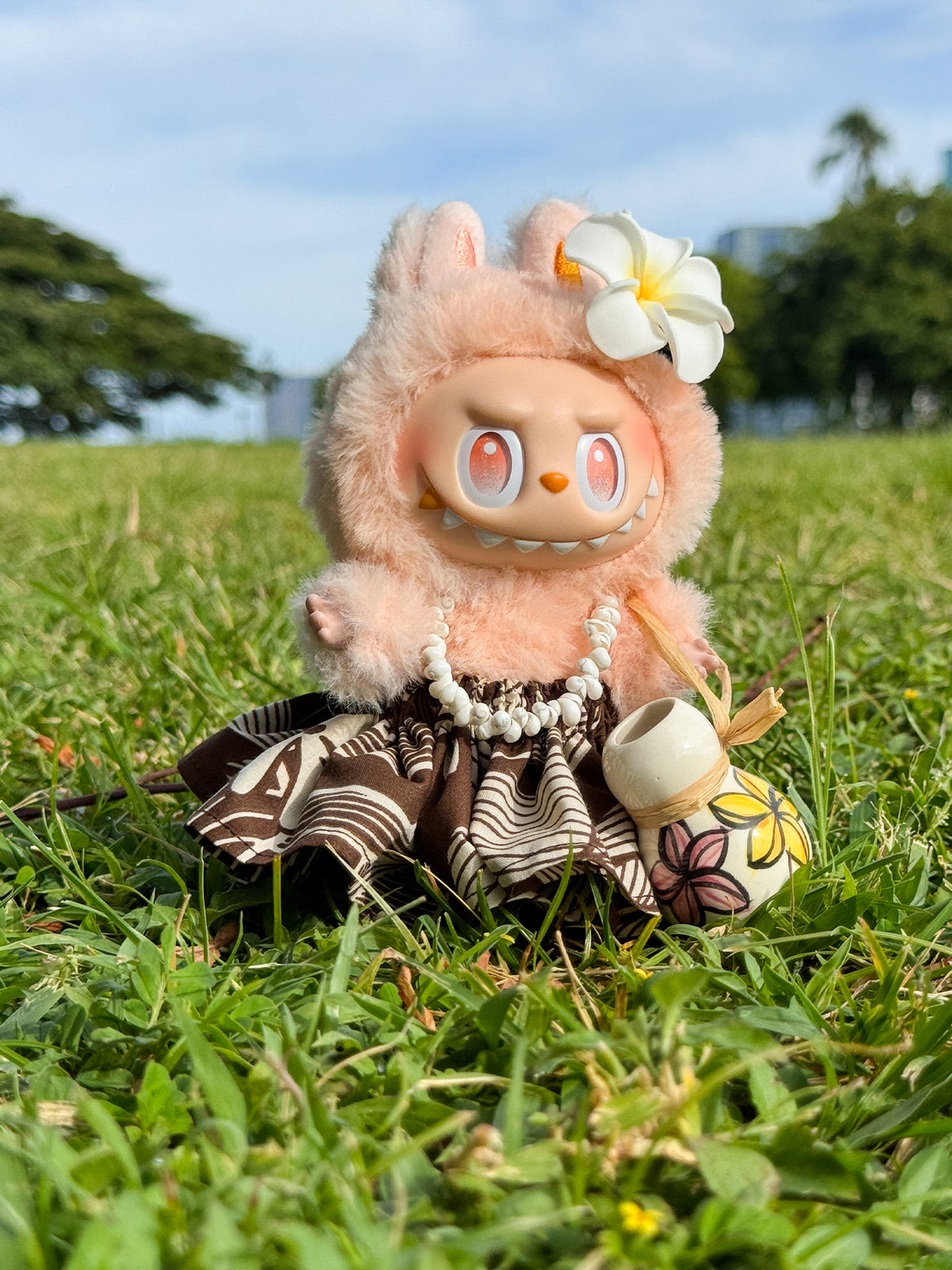 Ka Makani - Labubu Mini Figure Pa'u Skirt Set (Pa'u, Lei, headband) - Hibiscus & Tiare Brown