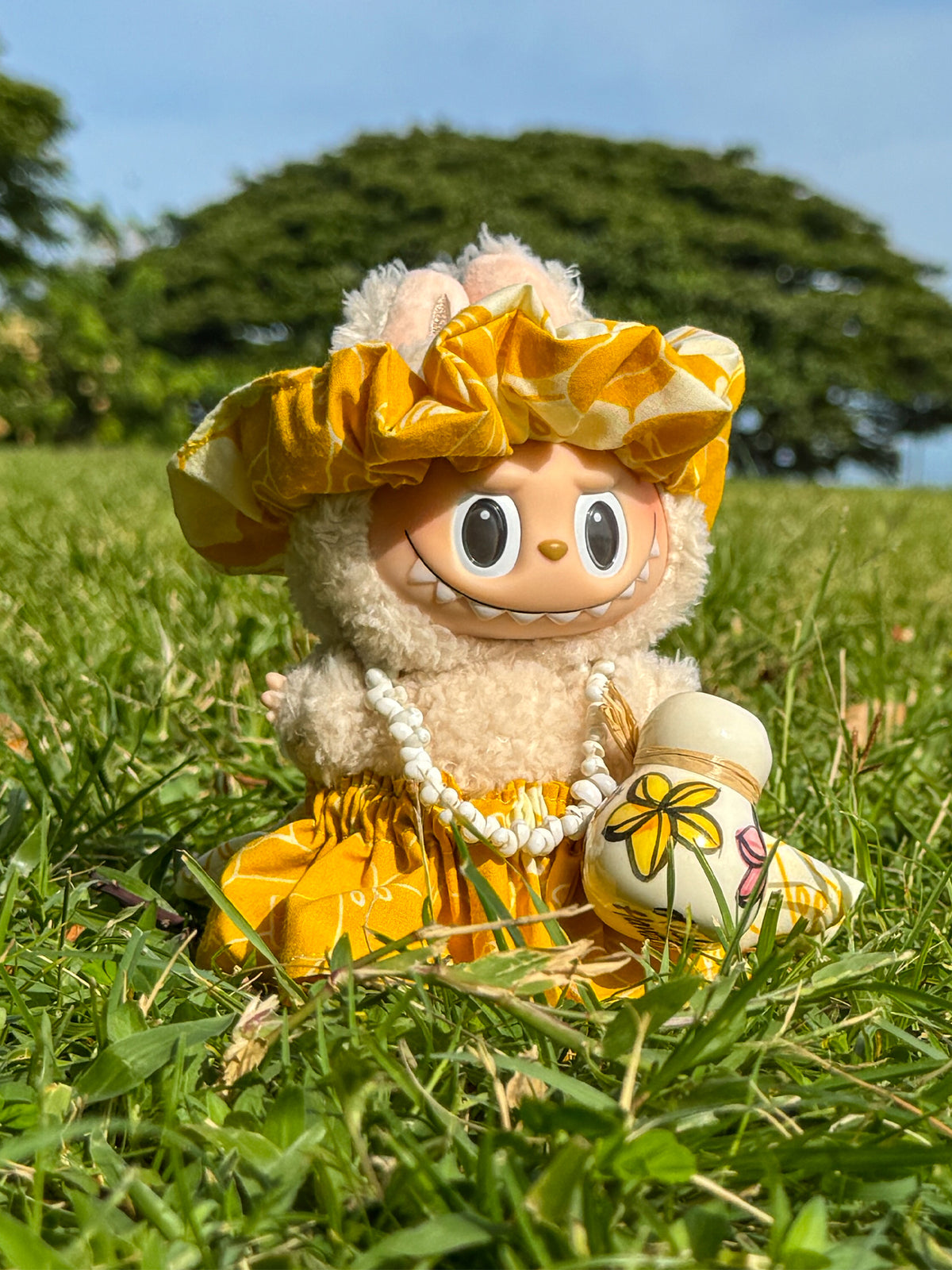 Ka Makani - Labubu Mini Figure Pa'u Skirt Set (Pa'u, Lei, headband) - Puakenikeni Gold