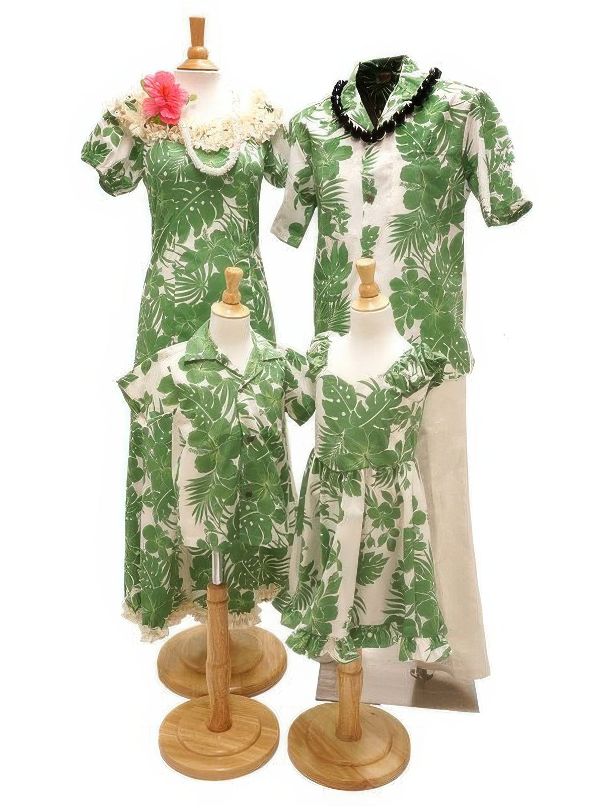 Long Muumuu Ruffle Dress Flower Lei Hibiscus Panel Green / 2XL Long Muumuu Ruffle Dress Flower Lei Hibiscus Panel Green / 2XL