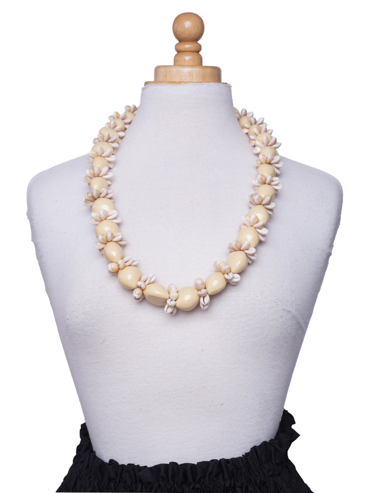 Ka Makani - Natural Kukui & Cowry Shell Lei