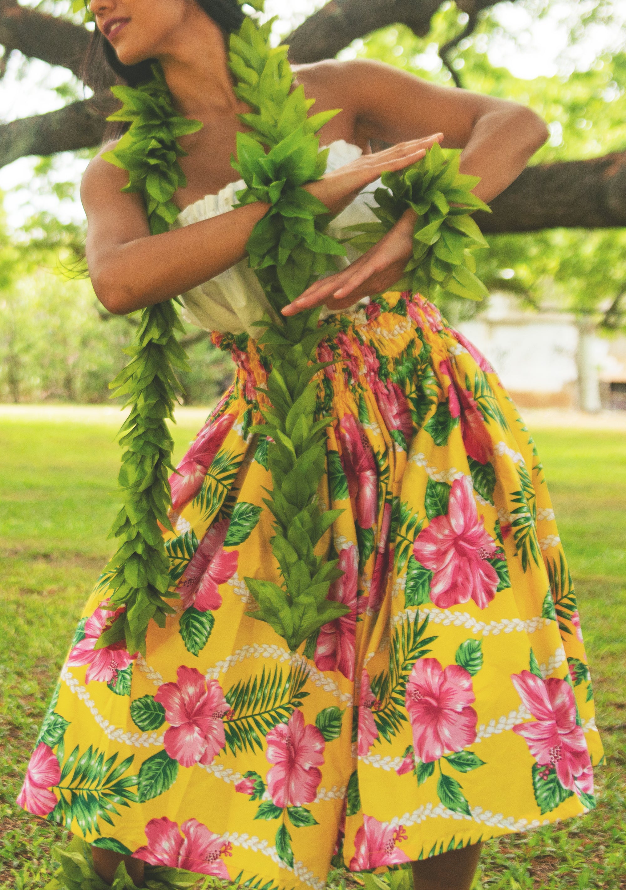 Ka Makani - Ohia Lehua Red Poly Cotton Hula Pau Skirt / 3 Bands