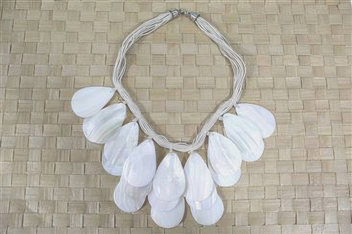 Ka Makani - Teardrop White Tahitian Shell Necklace