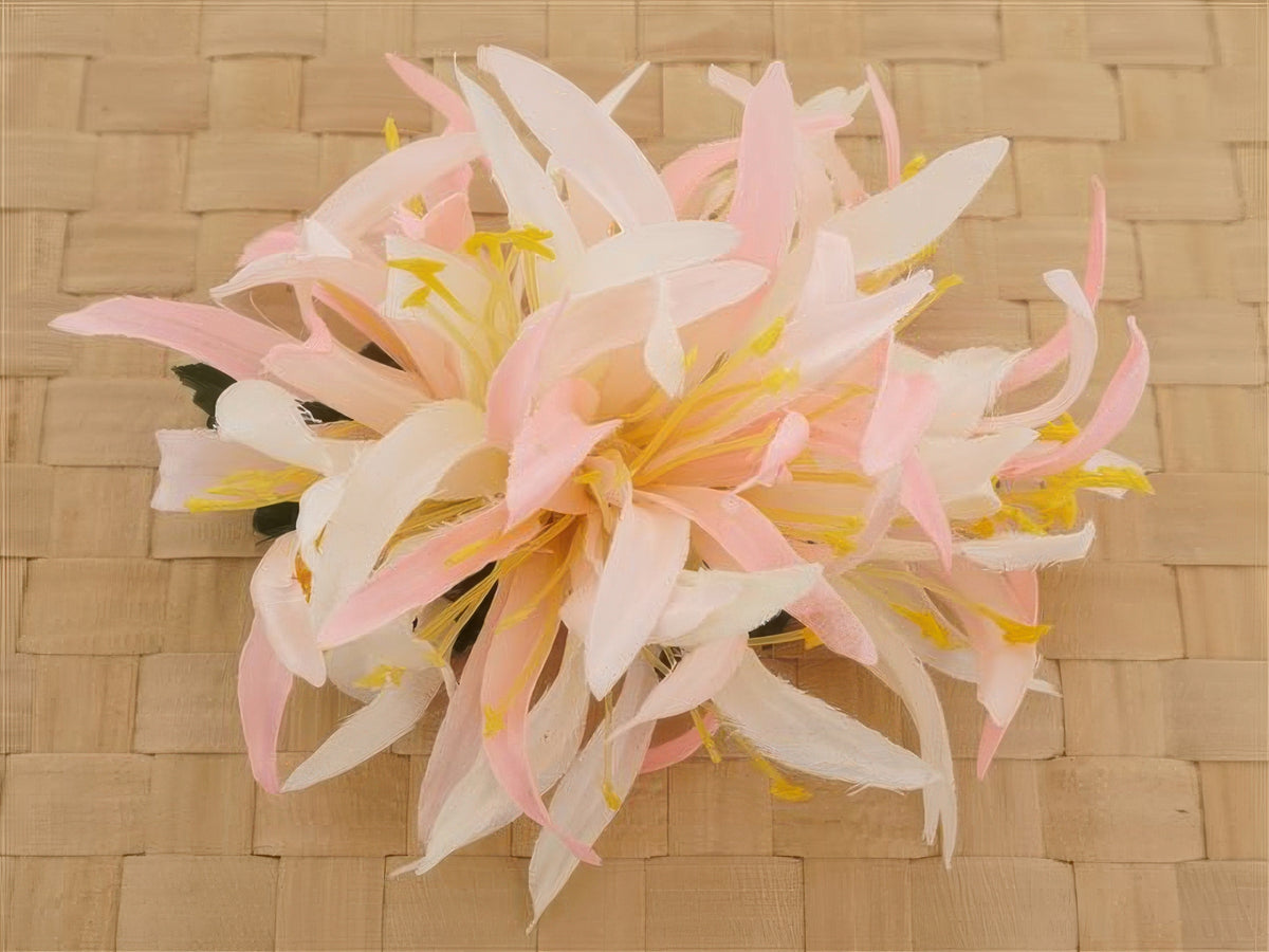 Ka Makani - Pink & White Large Spider Lily Hair Clip 6"