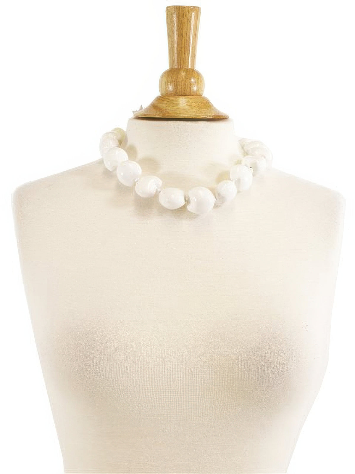 Ka Makani - White Painted Kukui Nut Choker